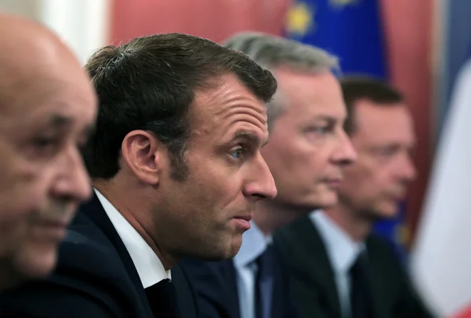 Začelo se je z medsebojnimi komplimenti najmočnejših ljudi na svetu, končalo pa bi se lahko z vzajemnimi obtožbami. FOTO: Reuters