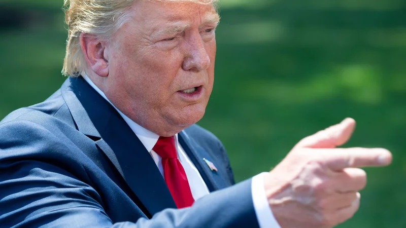 Fotografija: Do napovedi prihaja dan po zaključku pogajanj v Šanghaju, ki jih je Trump v današnjih tvitih označil za konstruktivna. FOTO: Saul Loeb/AFP