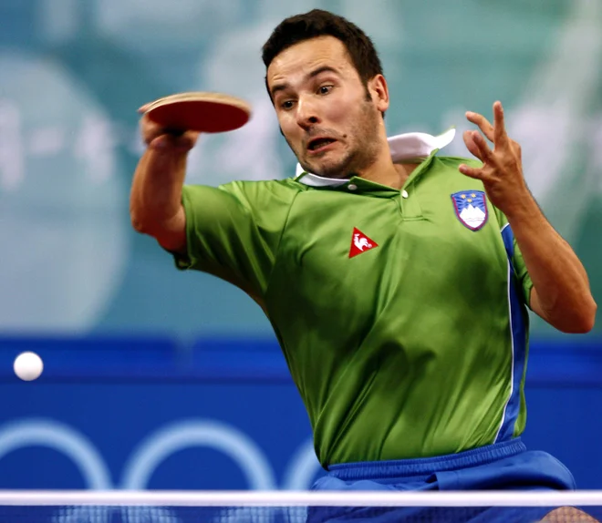 Slovenski namiznoteniški veteran Bojan Tokić bo prihodnje leto v Tokiu tekmoval že na svojih četrtih olimpijskih igrah. Prve so bile v Pekingu leta 2008. FOTO: Družnik Matej/Delo