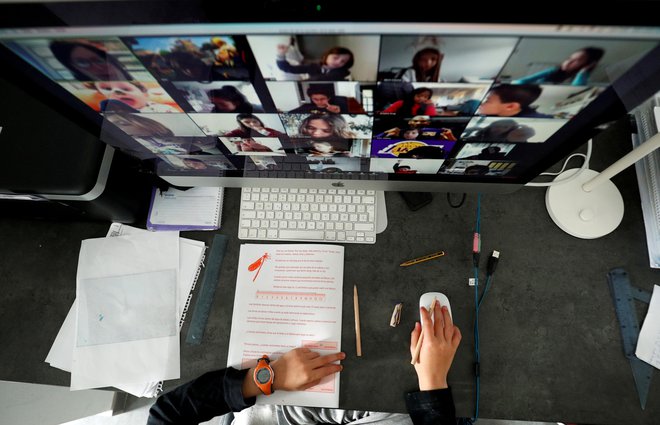 Zoom, sodobno orodje za video, spletne konference in webinarje. FOTO: Reuters