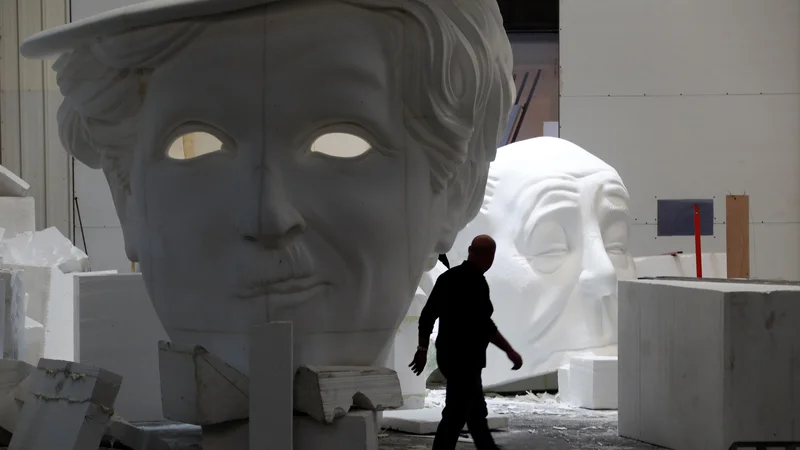 Fotografija: Charlie Chaplin je veliko travmatičnih izkušenj in spominov pretvoril v zabavne scene v svojih filmih. FOTO: Reuters