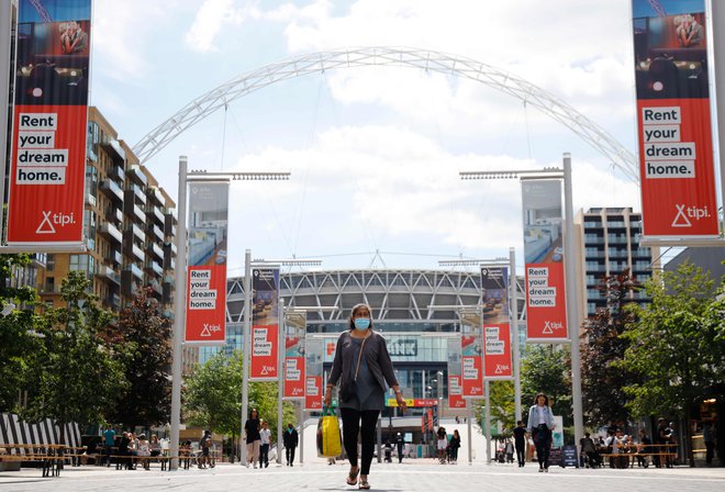 Wembley je prizorišče polfinalnih bitk pokala FA. FOTO: Tolga Akmen/AFP