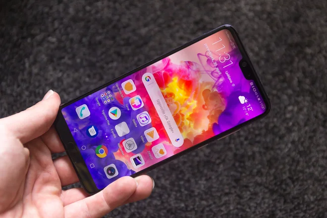 Huawei je že dalj časa slovel po odličnih kamerah, tokrat pa je prvič predstavil trojno kamero Leica, ki omogoča kar trikratno optično povečavo slike. FOTO: Promocijsko Gradivo