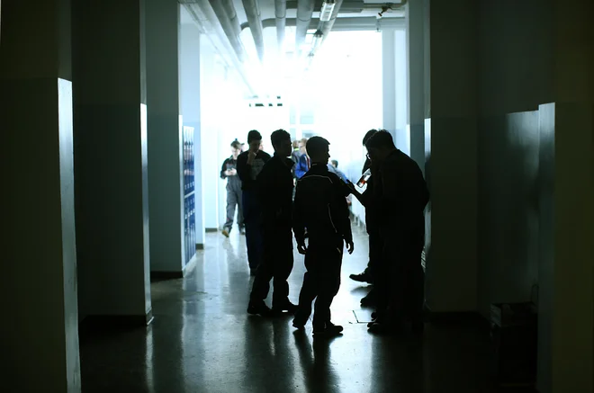 Na vprašanje, kaj bi sporočili občinskemu uradu za mladino, so mladi v raziskavi poudarili, da si želijo dostojnih zaposlitev in stanovanjske osamosvojitve. FOTO: Jure Eržen