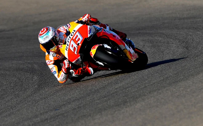 Marc Marquez ima na tej stezi tudi svoj ovinek. FOTO: Jose Jordan/AFP