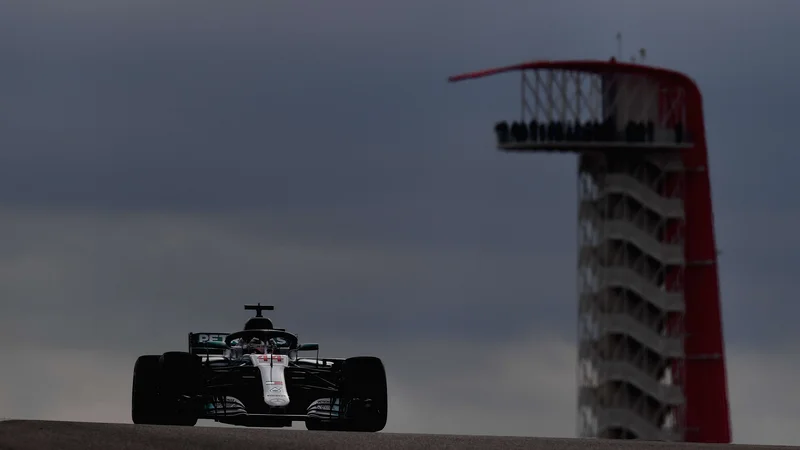 Fotografija: Lewis Hamilton ima novo šampionsko lovoriko pred nosom. FOTO: Clive Mason/AFP