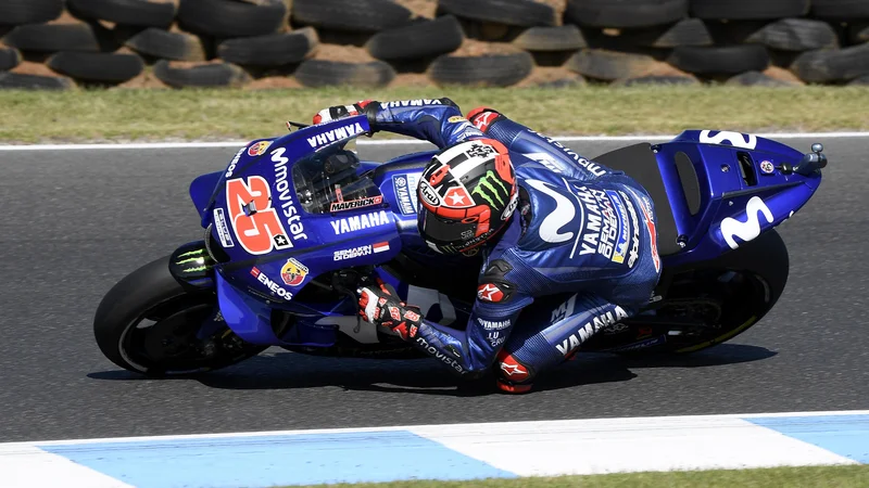 Fotografija: Maverick Viñales je Yamahi v razredu motoGP privozil prvo zmago po lanskem 25. juniju, ko je na Nizozemskem slavil Valentino Rossi. FOTO: AP