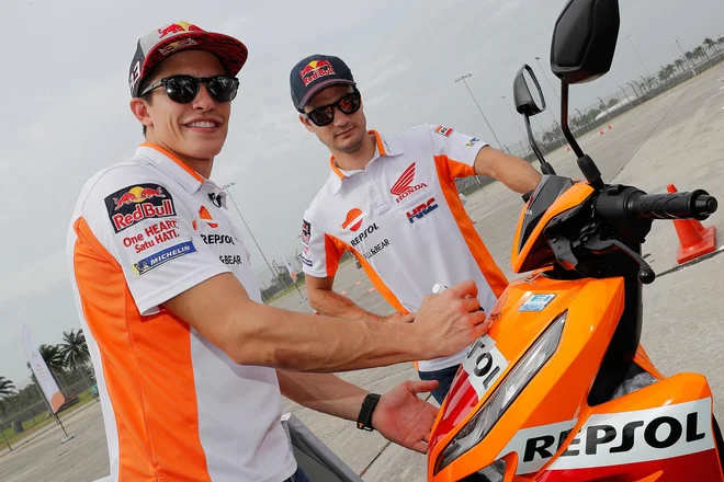 Dani Pedrosa (desno) in Marc Marquez bosta v nedeljo zadnjič združila moči. FOTO: Motogp