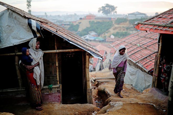Lanskoletno preganjanje Rohingov v zvezni državi Rakhajn na zahodu Burme so Združeni narodi označili za etnično čiščenje. FOTO: Mohammad Ponir Hossain/Reuters