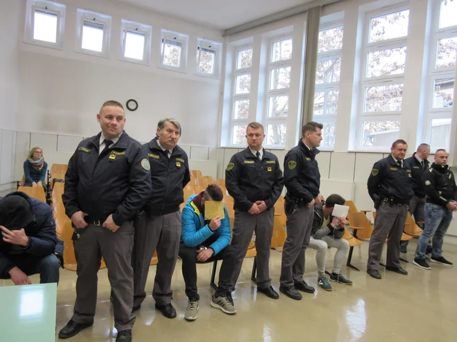 Obtoženi z leve: Simeun Filipović, Leon Mihalić, Denis Mihalić in Aleksander Levec. Foto Špela Kuralt