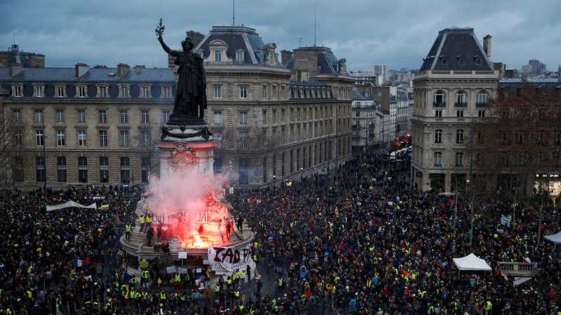 Fotografija: Trg repulike v Parizu. FOTO: Stephane Mahe/Reuters