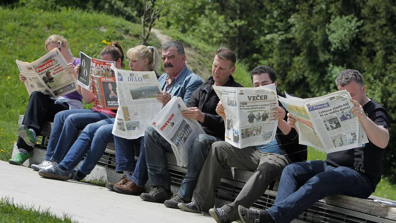 Fotografija: Omogočiti bi morali nove in neodvisne načine financiranja, saj se je model financiranja z oglaševalskim denarjem v zadnjih letih podrl. FOTO: Leon Vidic/Delo