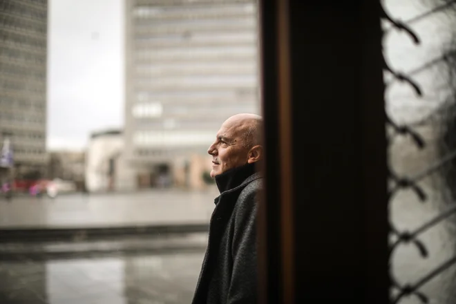 Bi zdravnik Marko Noč denar za dolgoleten raziskovalni projekt dobill, če bi v vlogi uporabil pravi šifrant? Odgovor na ta in podobna vprašanja se pričakuje od analize znanstvenega sveta ARRS. FOTO: Voranc Vogel/Delo