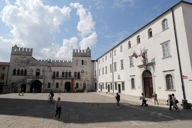 Titov trg, pretorska palača z univerzo. Koper, 10.5.2018. Foto: Marko Feist