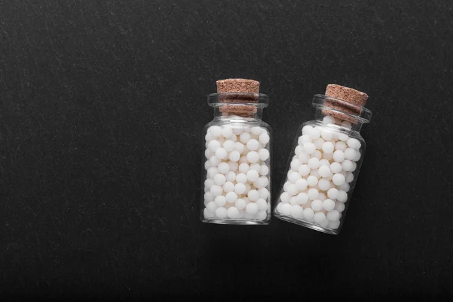 Učinek placeba je naravni mehanizem, s katerim telo samo sproži povečano izločanje koristnih snovi. Sodobna znanost mu priznava, da ni le psihološka reakcija, ampak naravni »samozdravilni« sistem. Foto Shutterstock