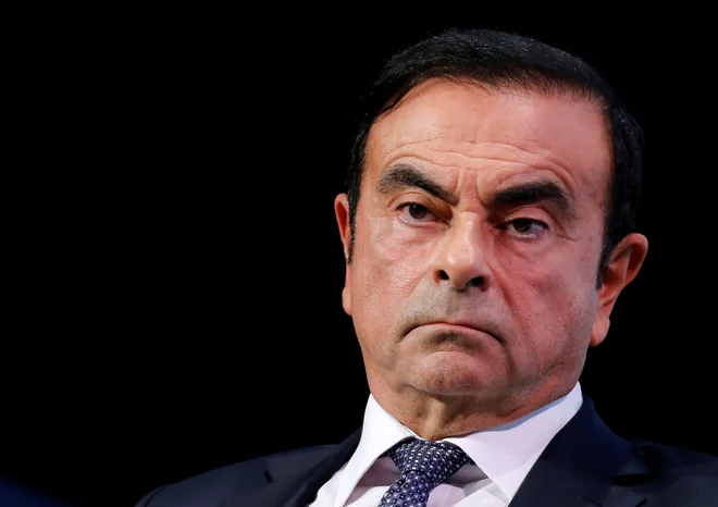 Carlos Ghosn je zavrnil obtožbe tožilstva, ki mu očita finančne malverzacije v Nissanu, in sicer s prikrivanjem svojih prihodkov. FOTO: Regis Duvignau/Reuters