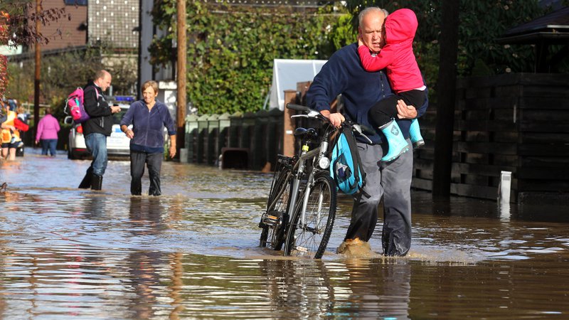Fotografija: Do konca stoletja bo nevarnost poplav pozimi zrasla za 60 odstotkov. Foto Blaž Samec/Delo