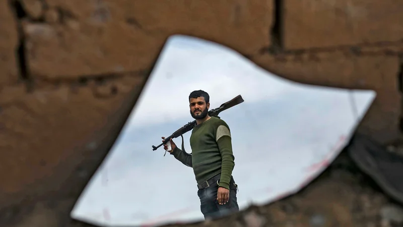 Fotografija: Nobenega dvoma ni, da so v vojni z IS odločilno in glavno vlogo odigrali prav sirski Kurdi. FOTO: Delil Souleiman/AFP