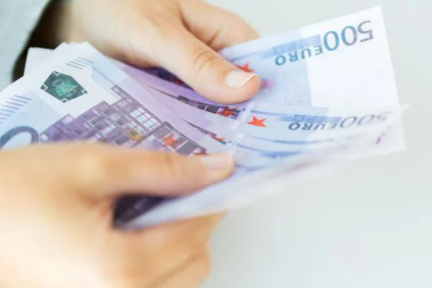 Najbolje je svoj denar unovčila LMŠ &ndash; poslanski stolček je osvojila z 8000 evri. FOTO:&nbsp;Shutterstock