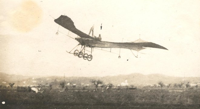 Prvi Ramorjev polet decembra 1914 Arhiv Waltraud Marti, Ramorjeve Hčerke