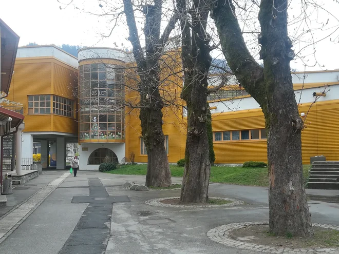 Med načrti za prihodnja leta poleg dobrih medsebojnih odnosov izpostavlja investicijsko vzdrževanje, ureditev nove sodobne knjižnice in ohranitev podružnic. FOTO: Anja Intihar