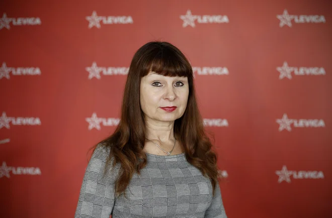 »So pa se že pojavljali pozivi, kako bi lahko z glasovanjem za Luko škodili Levici, a pustimo se presenetiti, vse to je stvar demokratičnih procesov,« pravi Violeta Tomić. Foto Blaž Samec