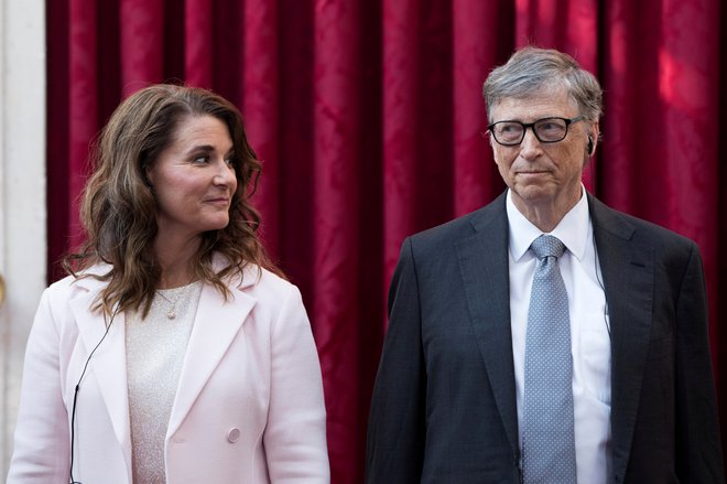 Velike zasluge za to, da je malarija prišla v zavest zahoda kot huda in smrtonosna bolezen, imata tudi Bill Gates in njegova žena Melinda. Za ozaveščanje sta doslej prek svoje fundacije namenila 1,3 milijarde evrov. FOTO: Reuters