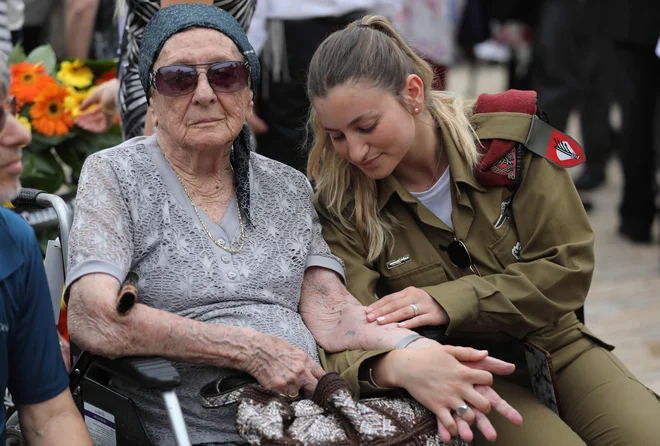 Hanna Tessler, ena od preživelih. FOTO: Abir Sultan/Afp