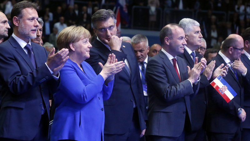 Fotografija: Nekateri analitiki vidijo Andreja Plenkovića, ki ima podobne poglede na EU kot Angela Merkel, kot enega izmed prihodnjih visokih bruseljskih funkcionarjev. Foto: Damjan Tadić/Cropix