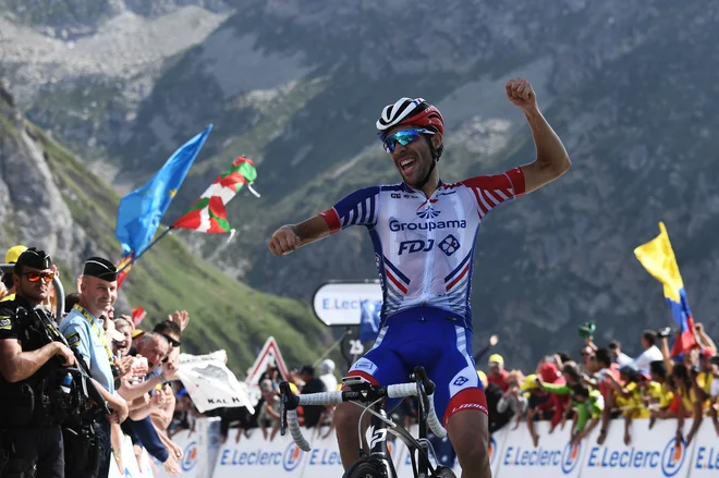 Thibaut Pinot na vzponih že dolgo ni deloval tako suvereno. FOTO: AFP