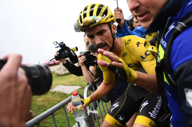 Alaphilippe na cilju nedeljske etape. FOTO: AFP