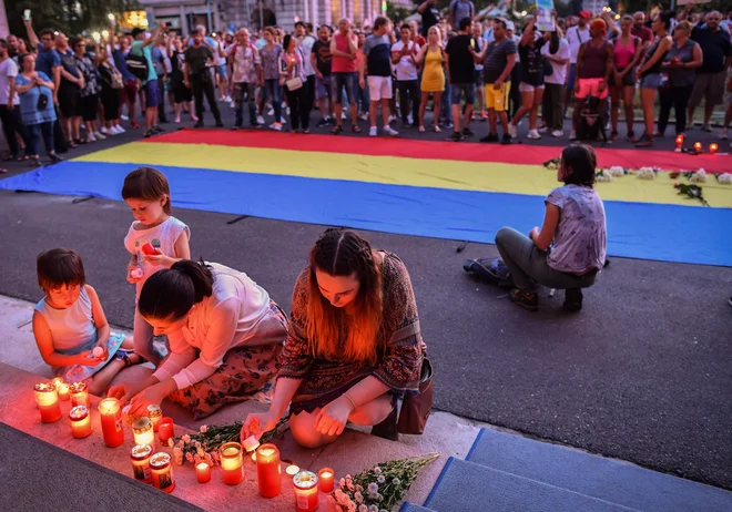 Dekletova družina policiji očita, da njenih pozivov ni vzela resno.FOTO: Daniel Mihailescu/AFP