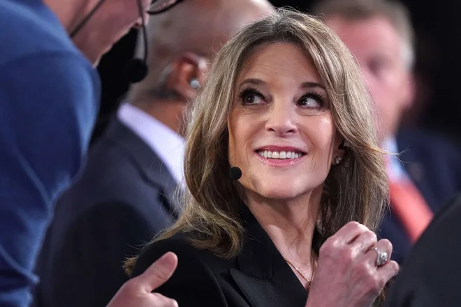 Aktivistka in duhovna voditeljica Marianne Williamson. FOTO:Scott Olson/AFP
