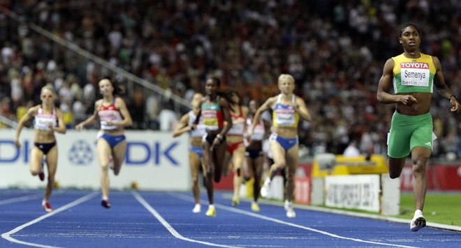 Saj ne, da Ewa Kłobukowska in še katera druga športnica niso bile vrhunske tekmovalke, vendar niso bile niti približno tako dominantne kot Semenya, petkratna afriška, trikratna svetovna in dvakratna olimpijska prvakinja ter četrta najhitrejša osemstometrašica vseh časov. FOTO: Reuters<br />
 