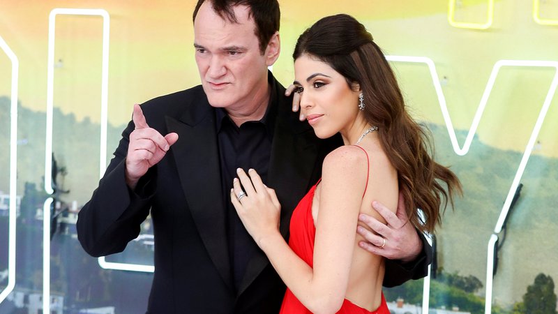 Fotografija: Sloviti režiser Quentin Tarantino z dve desetletji mlajšo ženo Daniello Pick. FOTO: Reuters