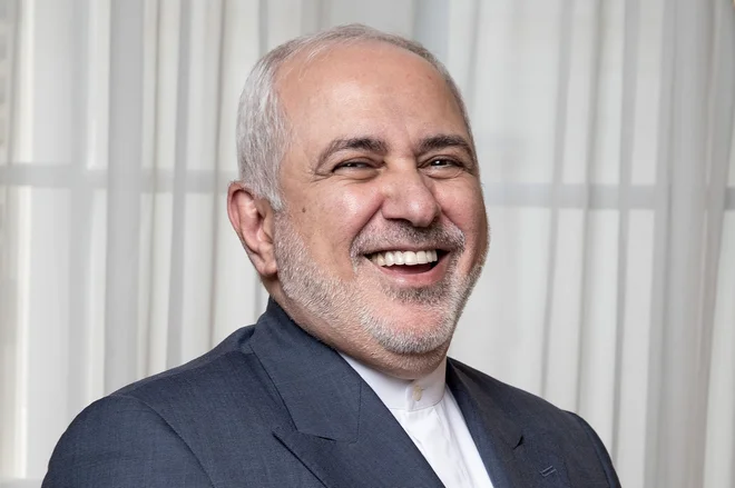 Nepričakovano je na vrh G7 prispel iranski zunanji minister Mohamed Džavad Zarif. FOTO: AFP