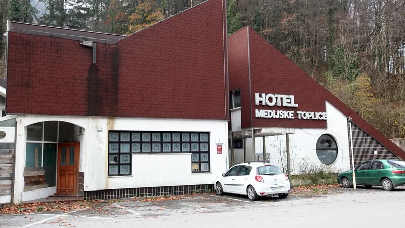Fotografija: Propadajoče Medijske toplice vendarle v roke Samu Feštajnu? Foto Mavric Pivk