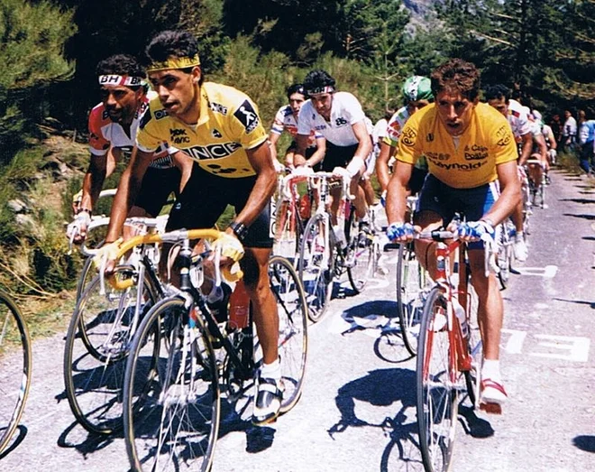 Pedro Delgado (desno) je na dirki po Španiji zmagal pred 30. leti. Foto La Vuelta/wiki