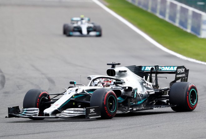 Lewis Hamilton je še povečal prednost pred prvim zasledovalcem. FOTO: Reuters