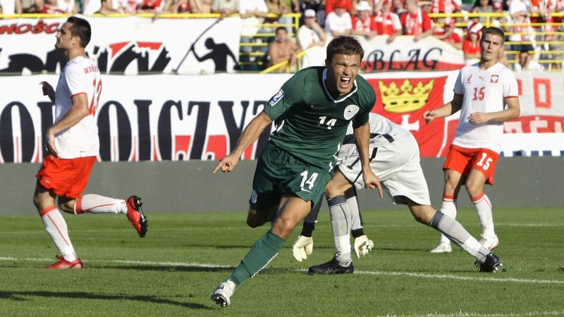 Fotografija: Prvega ne pozabiš nikoli, Zlatko Dedić je 6. septembra v Vroclavu zabil svoj prvi gol za Slovenijo prav proti Poljski (1:1), ki bo v petek v Stožicah izzvala drugi rod selektorja Matjaža Keka. FOTO: Reuter