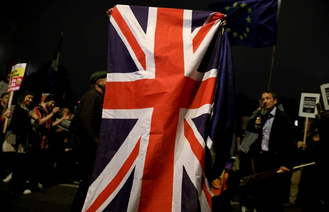 Zaradi zadnjih zapletov je povsem negotovo, v katero smer se bo še razvijala saga z brexitom. FOTO: Ammar Awad/Reuters