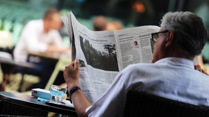 Fotografija: Kakšen bo nadzor nad oblastjo, če bo večina dnevnega časopisja v rokah peščice lastnikov? FOTO: Tadej Regent/Delo