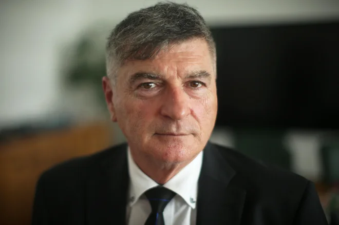 Minister za javno upravo Rudi Medved je izpostavil, da predlog ni doživel aplavza.