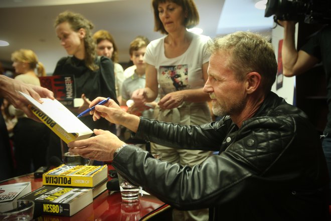 Jo Nesbø, sloviti norveški pisec kriminalk v knjigarni Mladinske knjige. Foto Jure Eržen / Delo