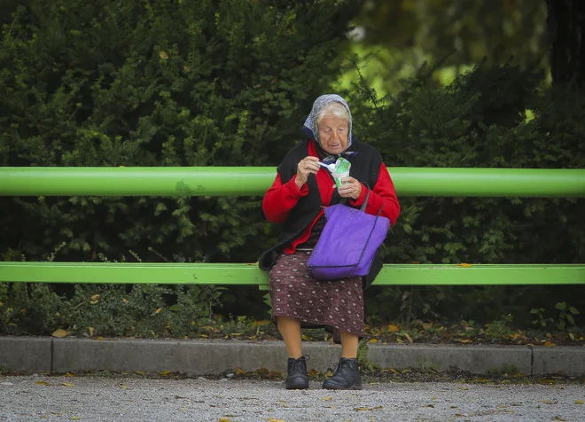 Kakšno življenje živijo naši starostniki? Foto Jože Suhadolnik