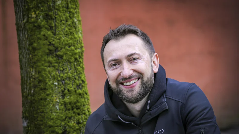 Fotografija: To, kar ljudje vidijo na odru, je koncentrirana varianta Perice Jerkovića, pravi komik. FOTO: Jože Suhadolnik