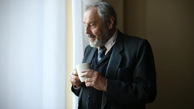 Fotografija: Ernest Petrič opozarja, da je za državo škodljivo, za del volivcev pa tudi žaljivo, če se politiki med seboj ne pogovarjajo in nekatere vnaprej izključujejo.
FOTO: Jure Eržen