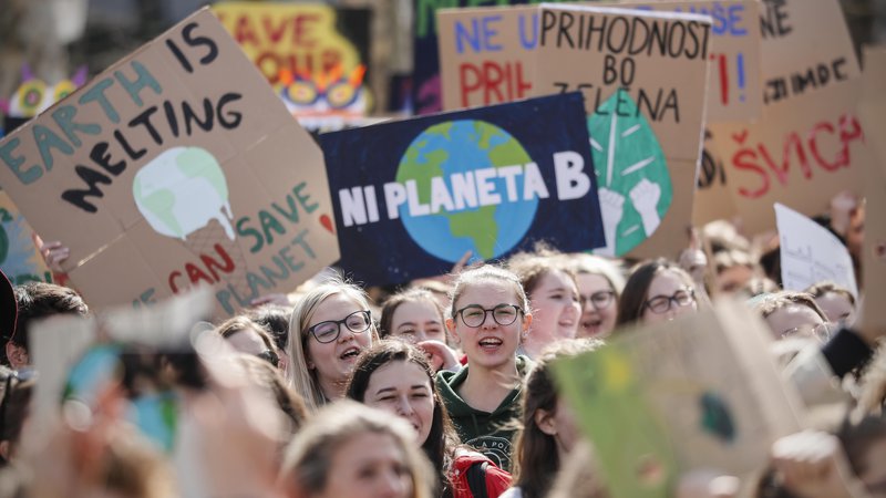 Fotografija: Mladi pritiskajo na svetovno politiko, naj reševanje podnebne krize postane prioriteta. FOTO: Uroš Hočevar/Delo