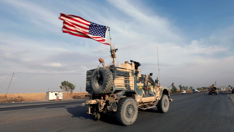 Fotografija: A convoy of U.S. vehicles is seen after withdrawing from northern Syria, in Erbil, Iraq October 21, 2019. REUTERS/Azad Lashkari - RC1AB61E8440