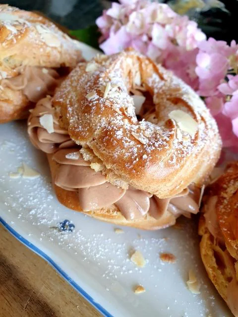 Paris - Brest pecivo. FOTO: Tanja Drinovec